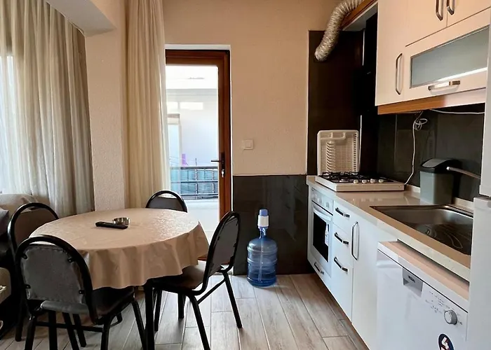 Daily-weekly-monthly In Mugla Akyaka Center Ula